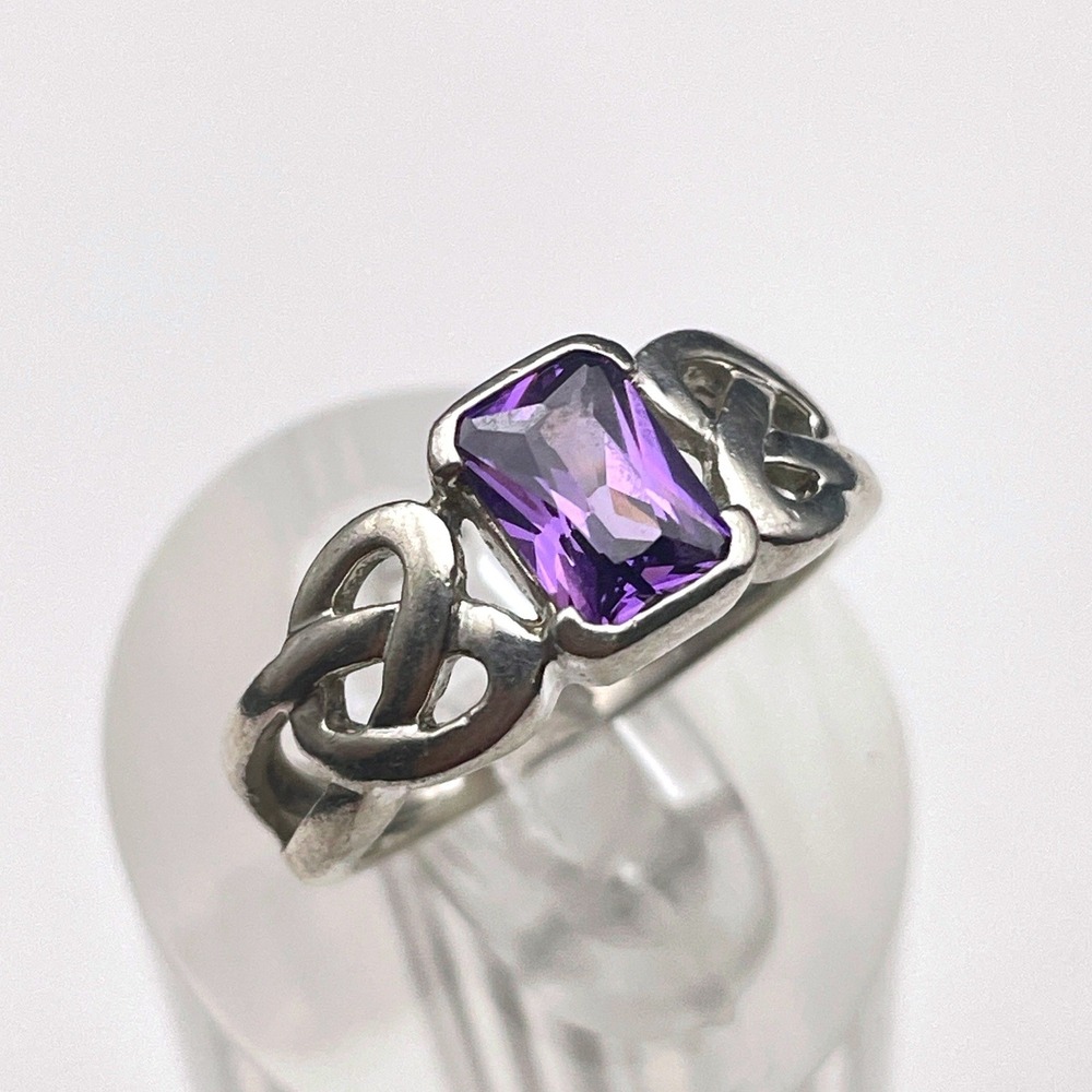 Sterling Silver Amethyst Color‎ Ring Celtic Style Sparkling Purple Gemstone Ring - Picture 3 of 9